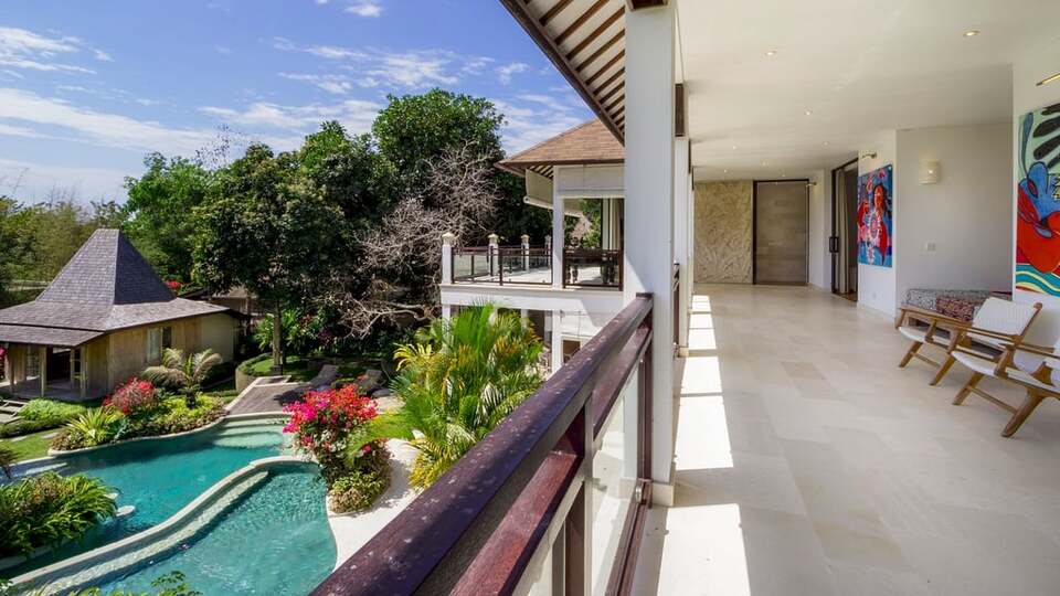 5 Star Akilea Estate – Tropical Grandeur Retreat