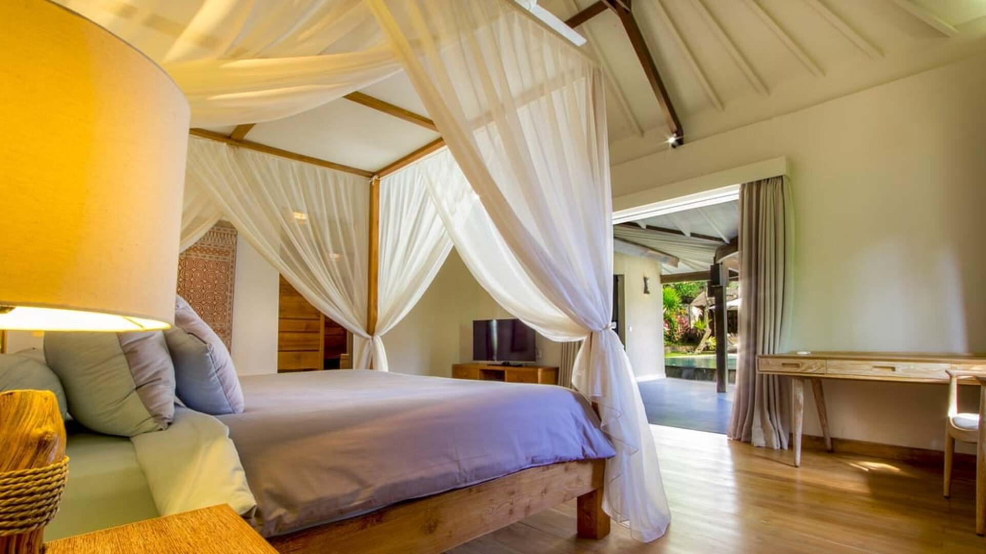 5 Star Akilea Estate – Tropical Grandeur Retreat