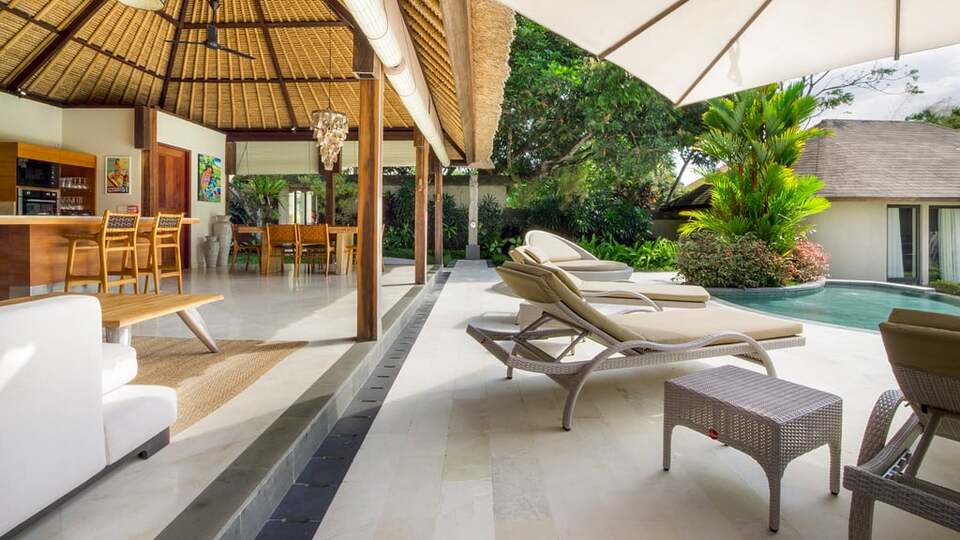 5 Star Akilea Estate – Tropical Grandeur Retreat