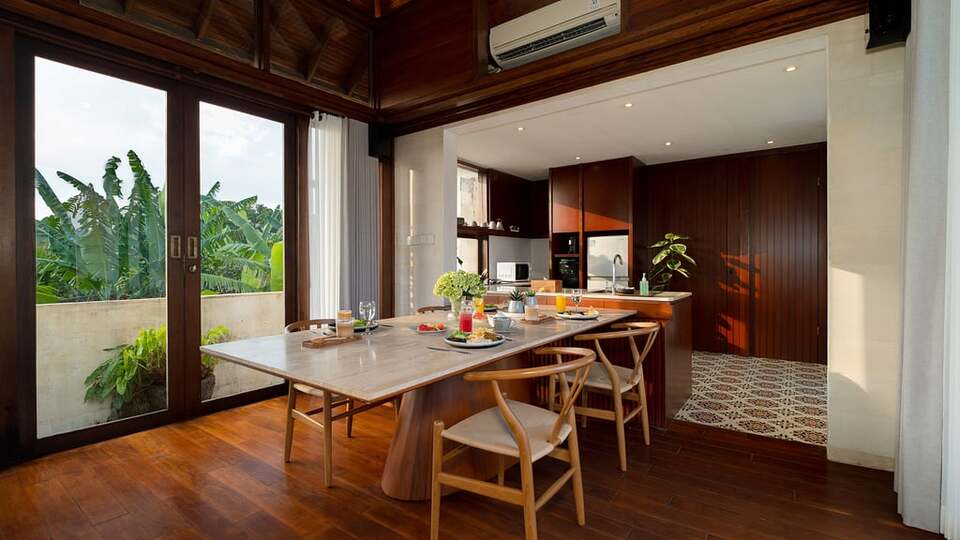 5 Star The Chand’s Two – Tropical Beachfront Escape
