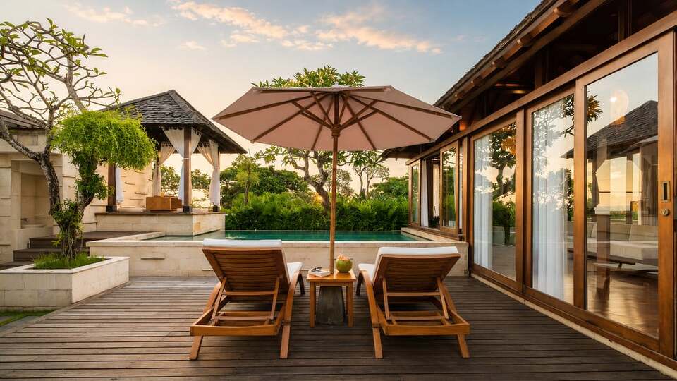 5 Star The Chand’s Two – Tropical Beachfront Escape