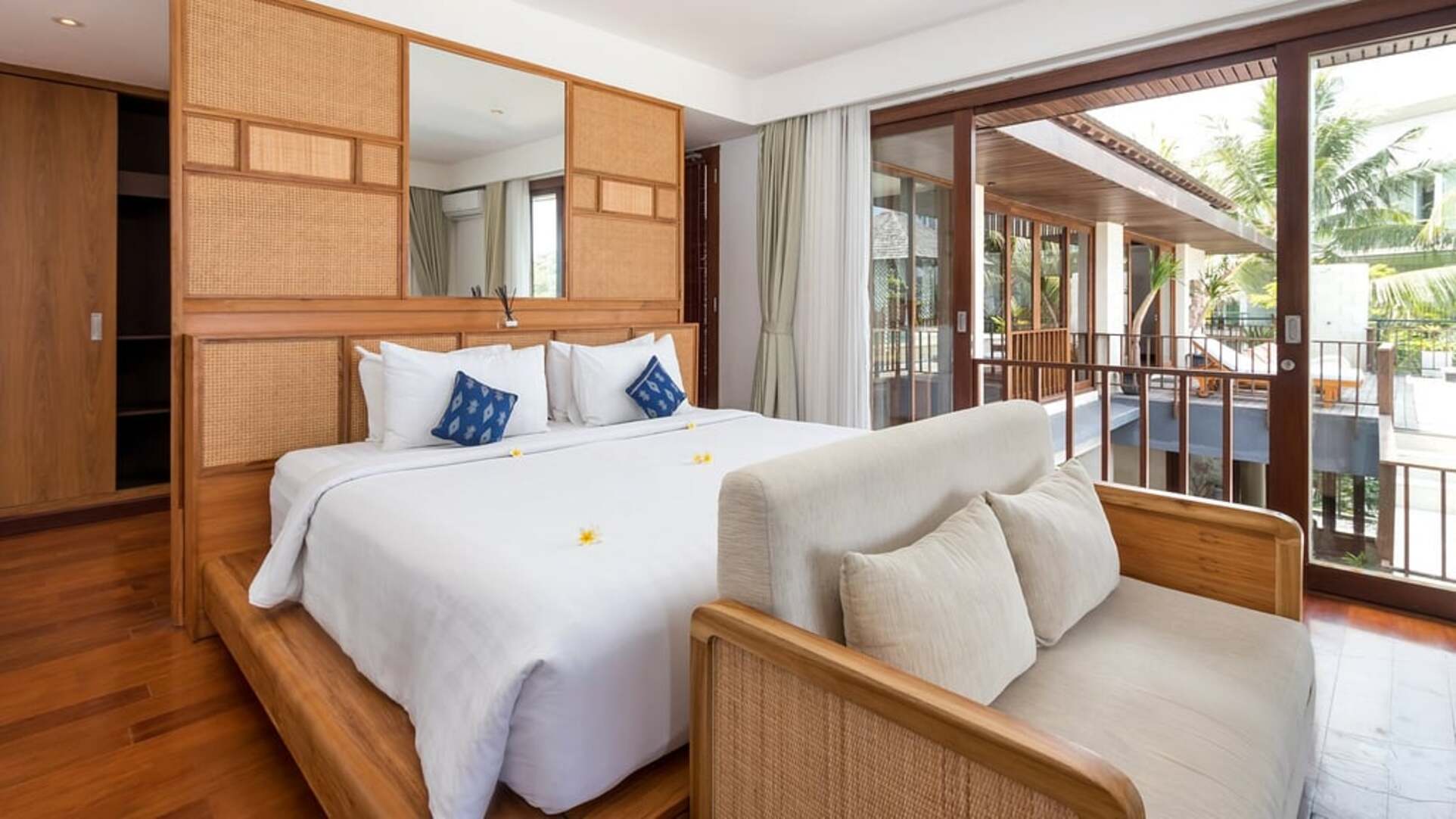 5 Star The Chand’s Estate – Exclusive Beachfront Collection