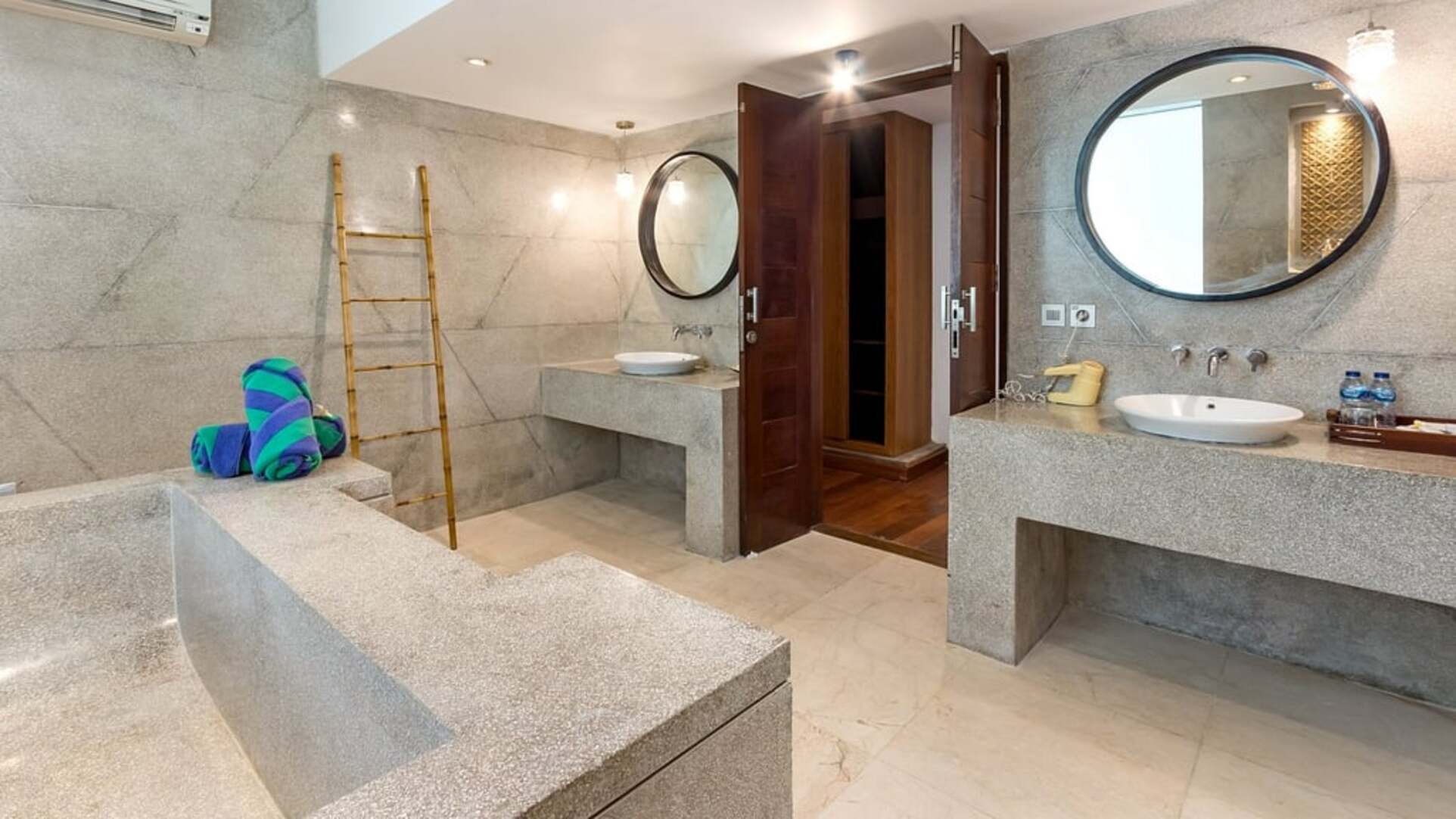 5 Star The Chand’s Estate – Exclusive Beachfront Collection