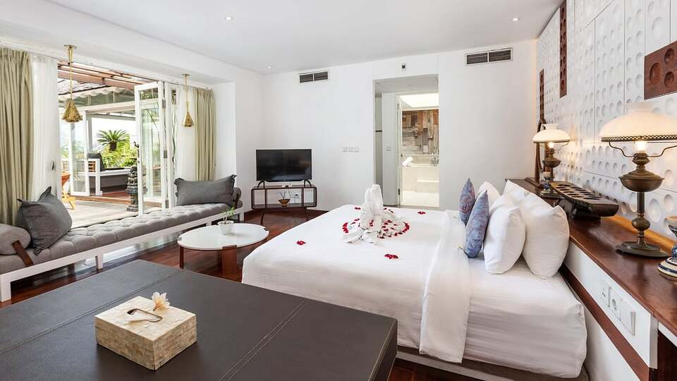 5 Star The Chand’s Estate – Exclusive Beachfront Collection