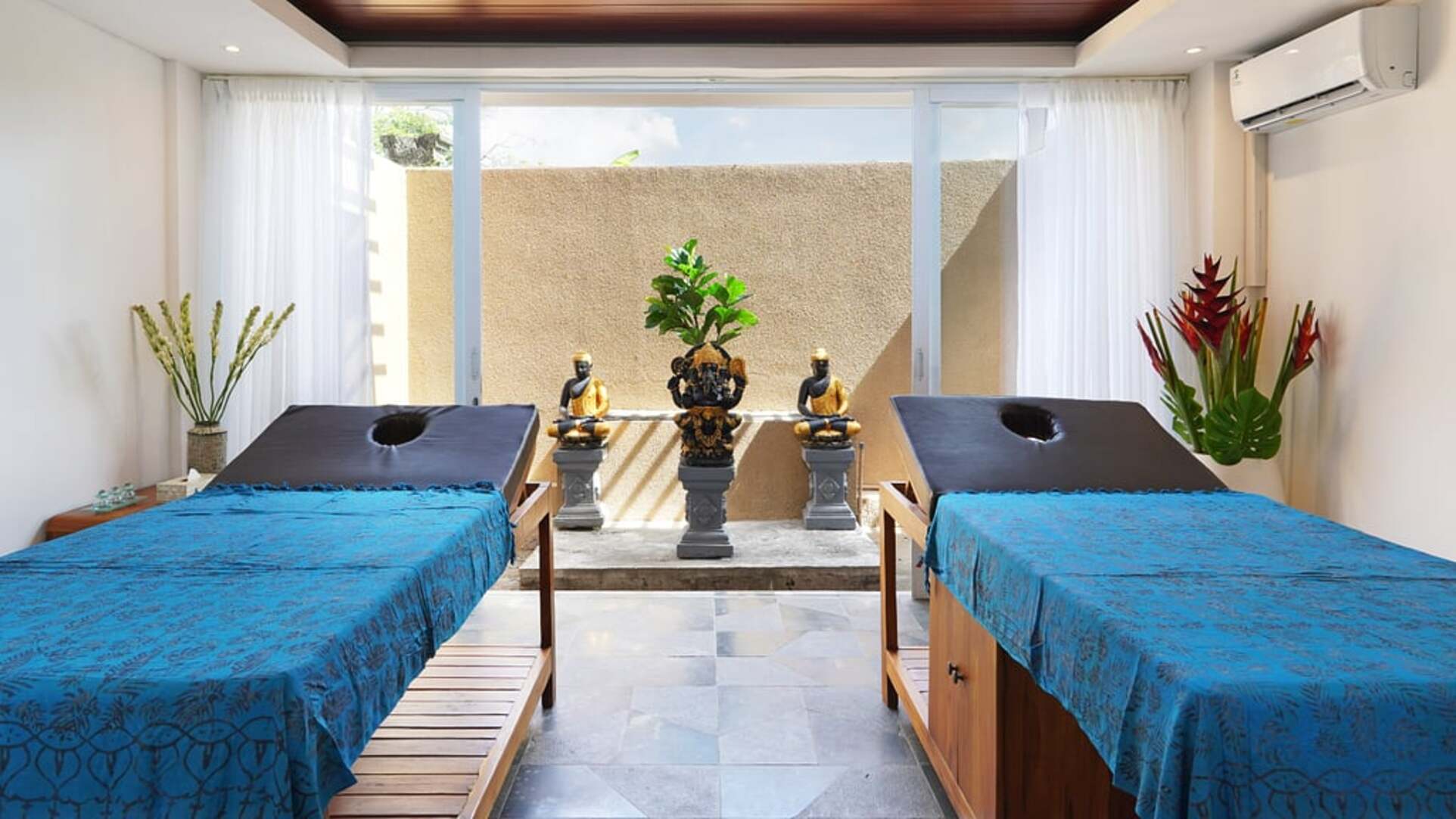 5 Star The Chand’s Estate – Exclusive Beachfront Collection