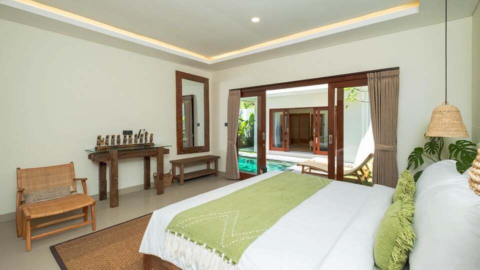 5 Star Villa Lange 2 – Serene Seminyak Escape