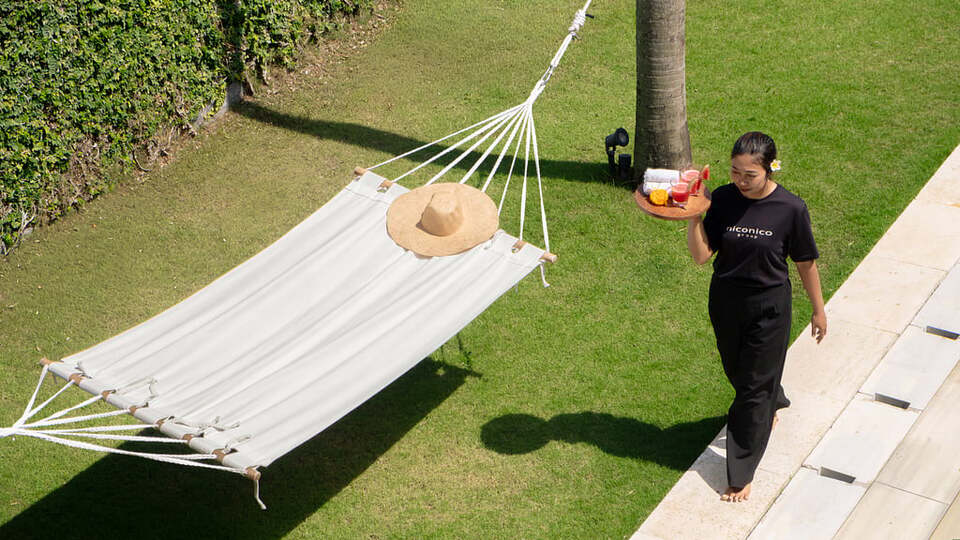 5 Star NicoNico Mansion – Eclectic Seminyak Mansion