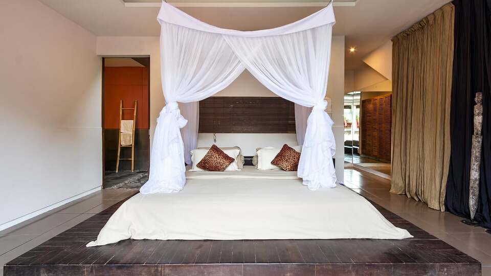 5 Star Alarte Estate – Elegant Seminyak Escape