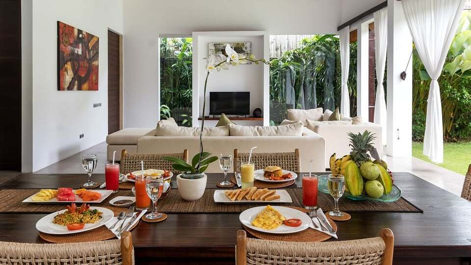 5 Star Alice Estate – Serene Seminyak Estate