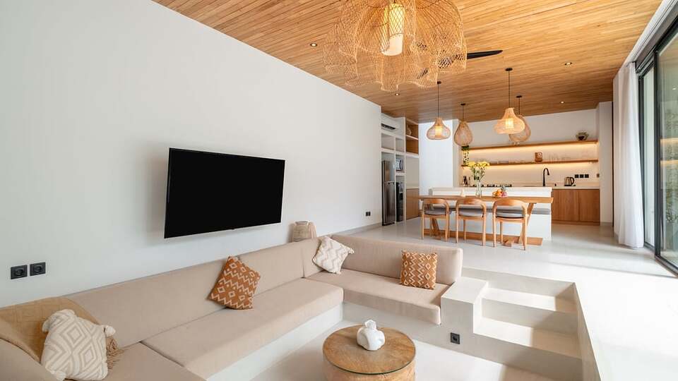 5 Star Loona Palm Canggu Estate - Contemporary Tropical Escape
