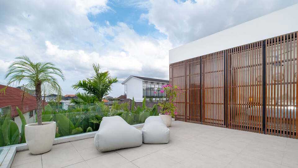 5 Star Loona Palm Canggu Estate - Contemporary Tropical Escape