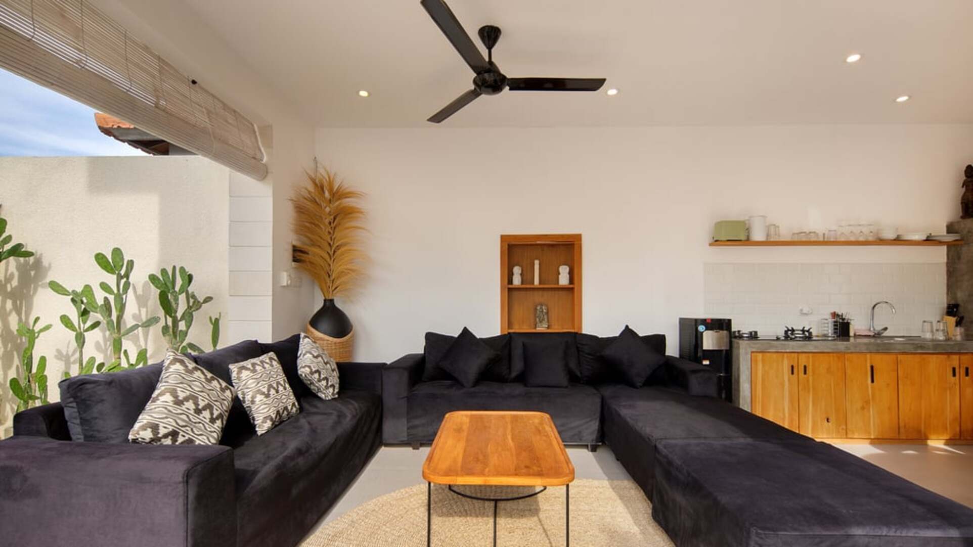 5 Star Villa Cinta Rose – Tropical Elegance