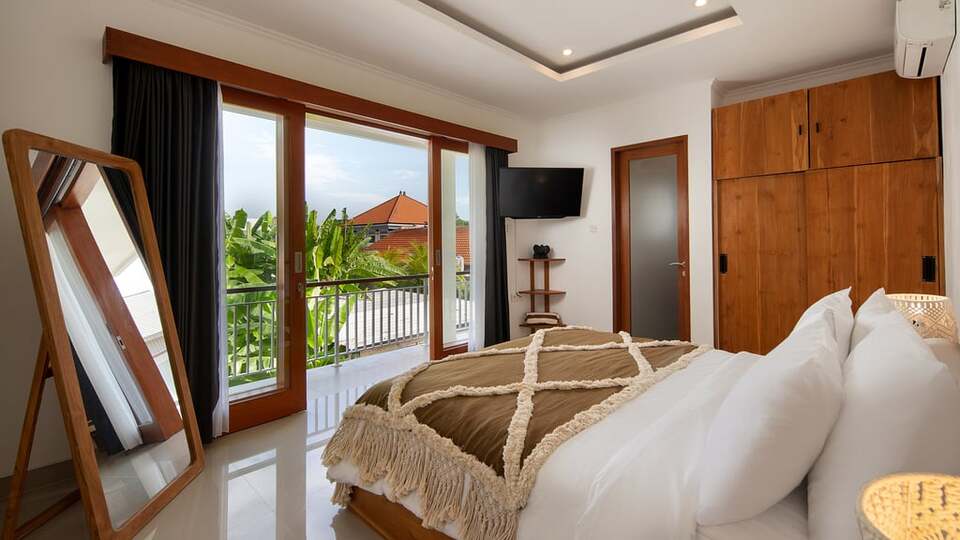 5 Star Villa Cinta Rose – Tropical Elegance