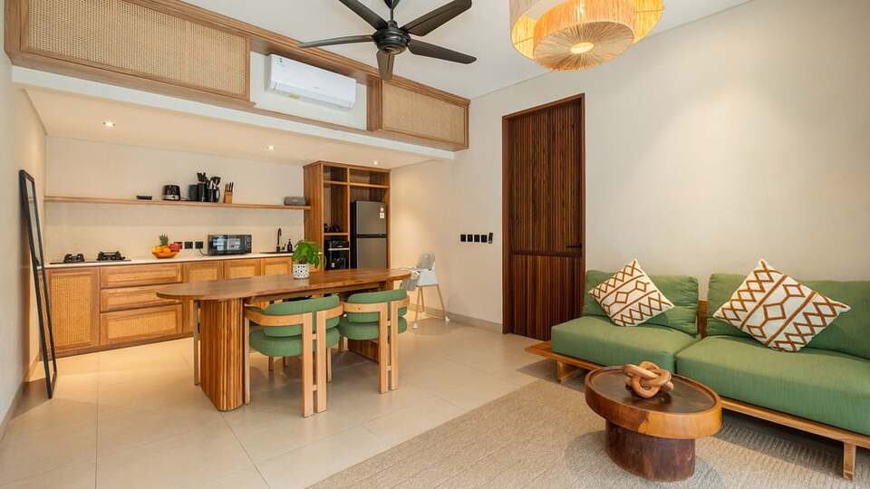 5 Star Lexington Palace Villa – Private Tropical Estate