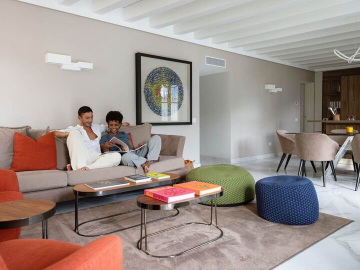 5 Star Vita B – Luxurious Lakefront Escape