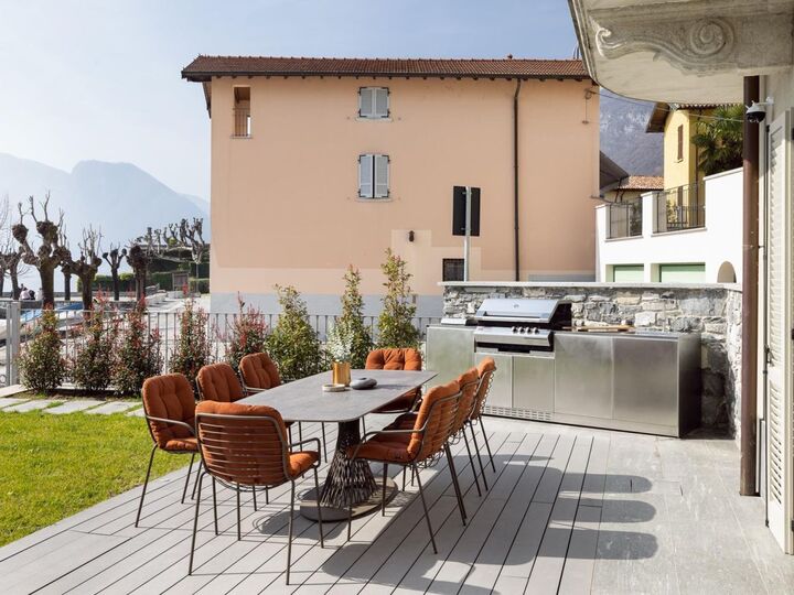 5 Star Vita B – Luxurious Lakefront Escape