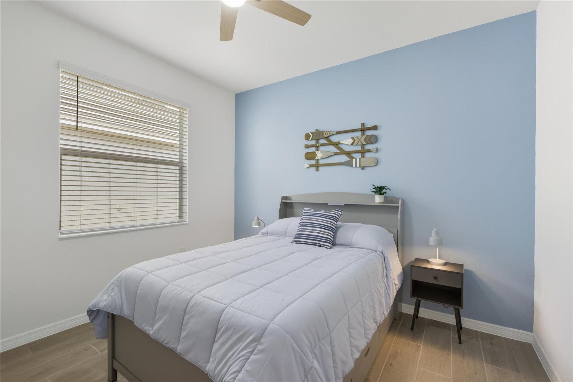 Guest bedroom 2 with double bed