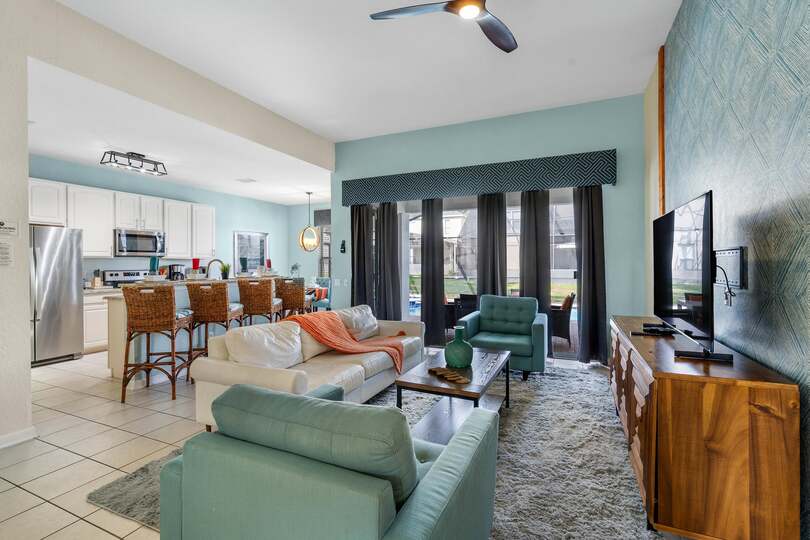 Living Room / Kitchen
