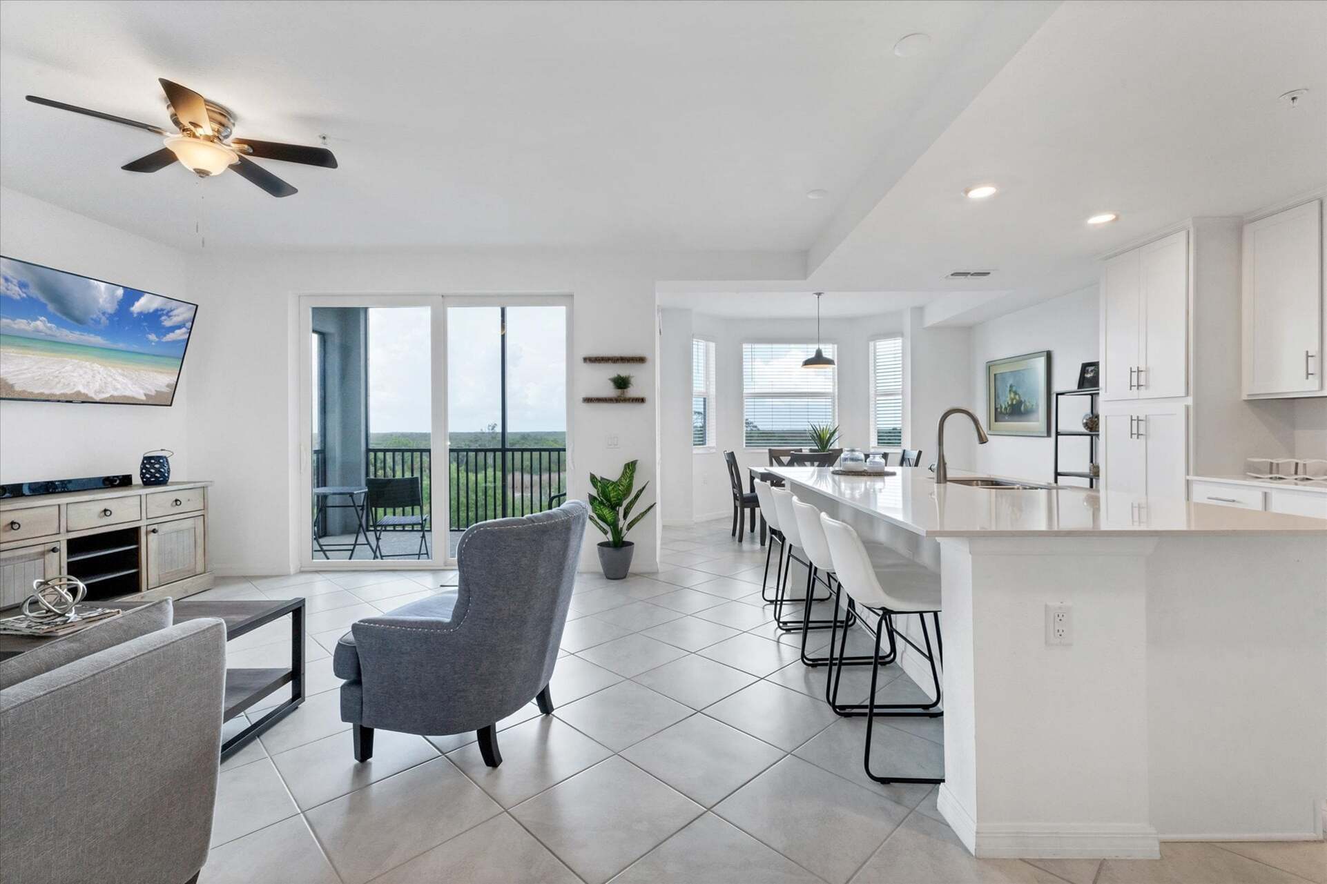 Beautiful, pet-friendly condo at Heritage Landing Golf & Country Club