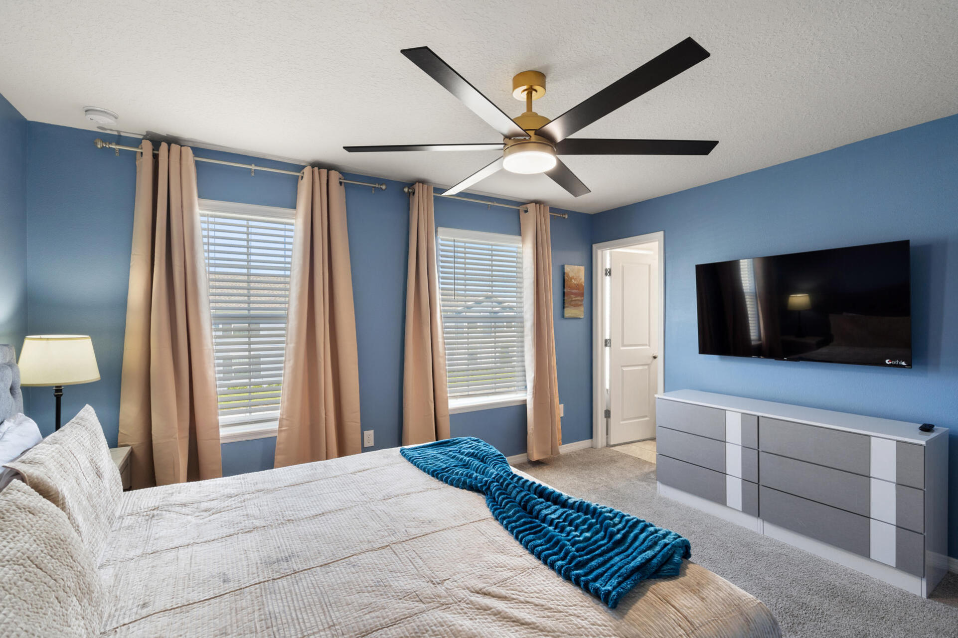 King Suite Bedroom 2 Upstairs Attached Bathroom 55" Roku TV