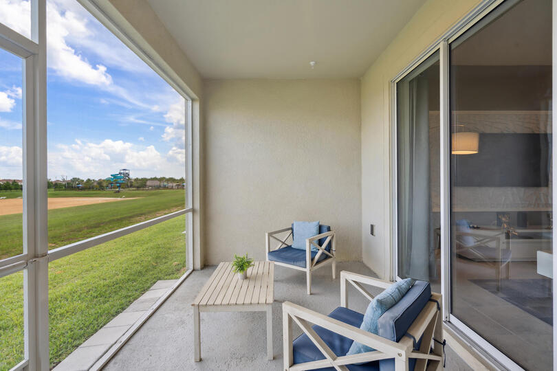 Enclosed Patio (Angle)
