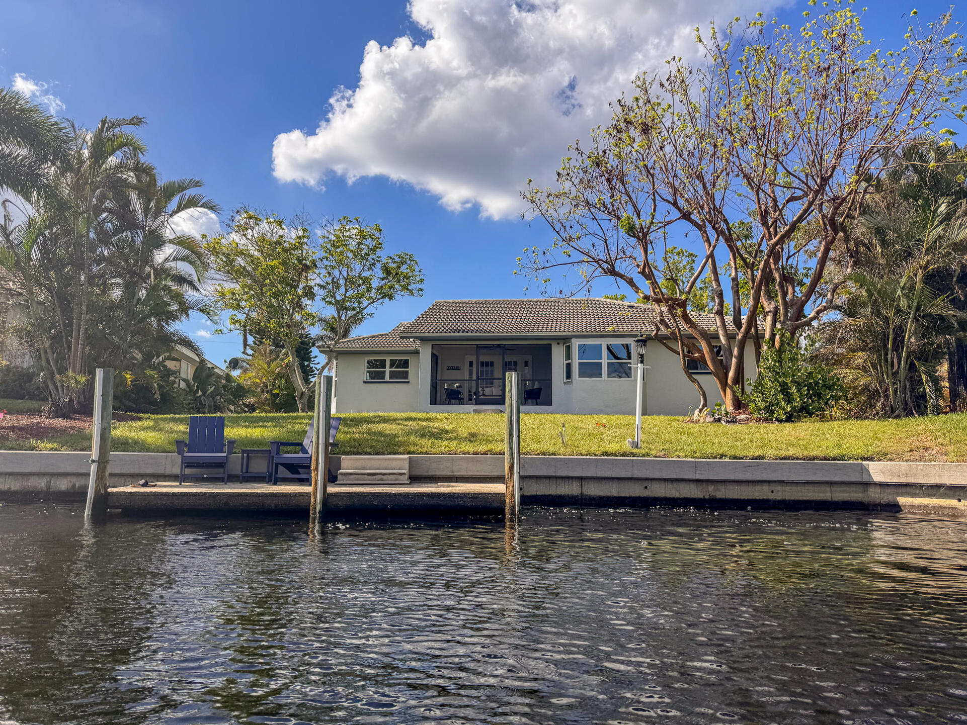 Beautiful 3 bedroom, 2 bathroom waterfront home in Punta Gorda (Boat lift not available)